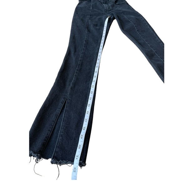 Abercrombie & Fitch Black High Rise Jeans Flared Split Hem Edgy Modern - Size 25 - Picture 8 of 15